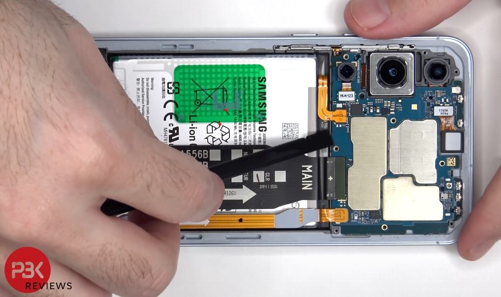 Samsung Galaxy A55 can be easily repaired by video disassembling the mobile phone