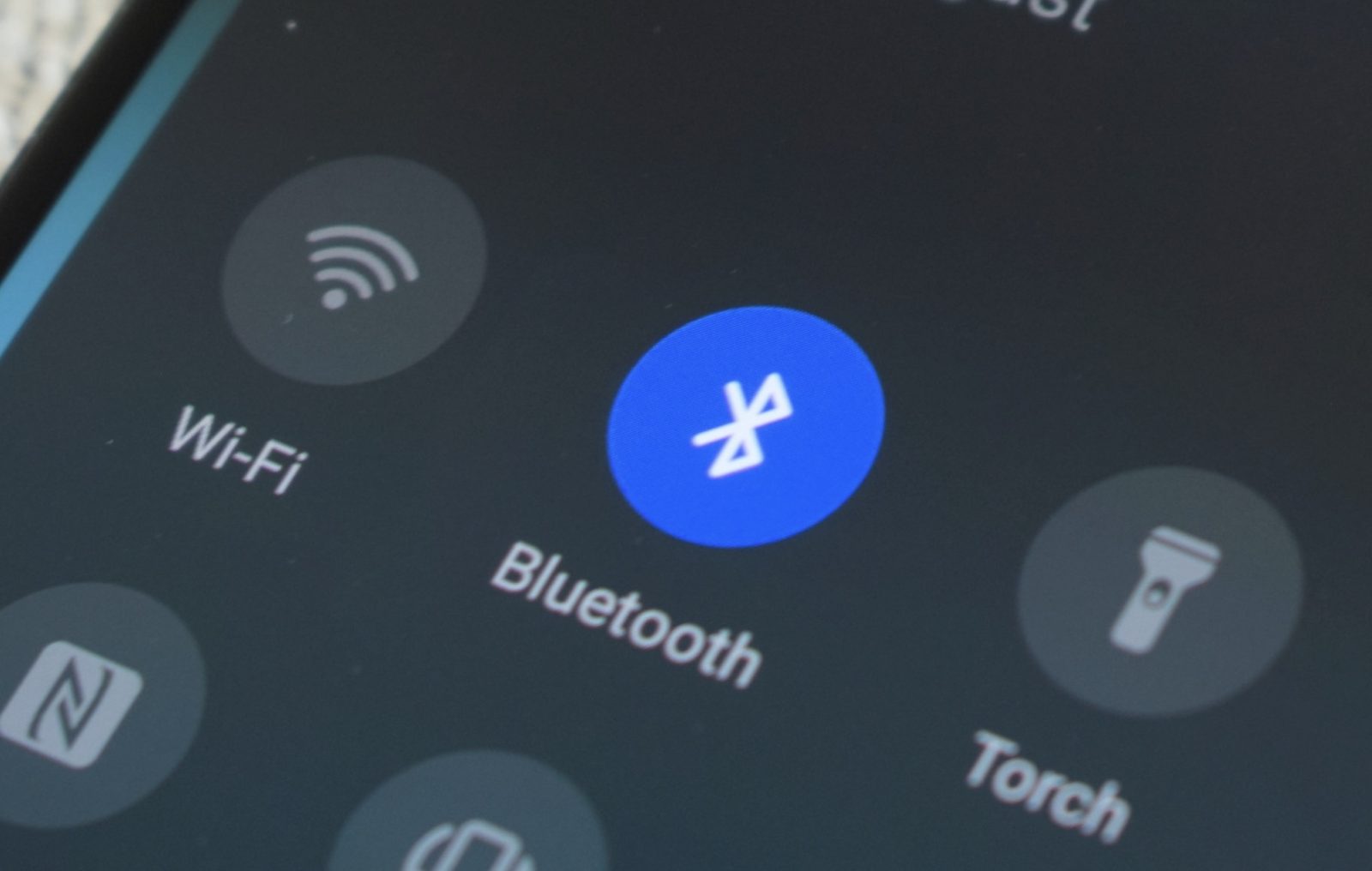 Google activará automáticamente el Bluetooth en los teléfonos, aunque lo apaguemos