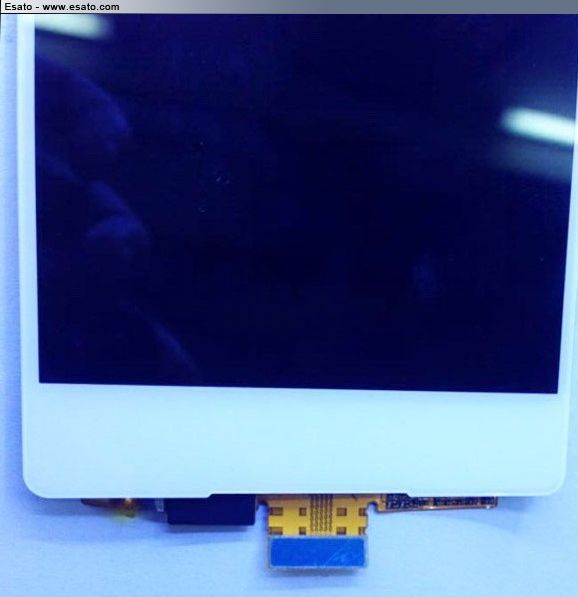 Alleged-Xperia-Z4-LCD-digitizer-2