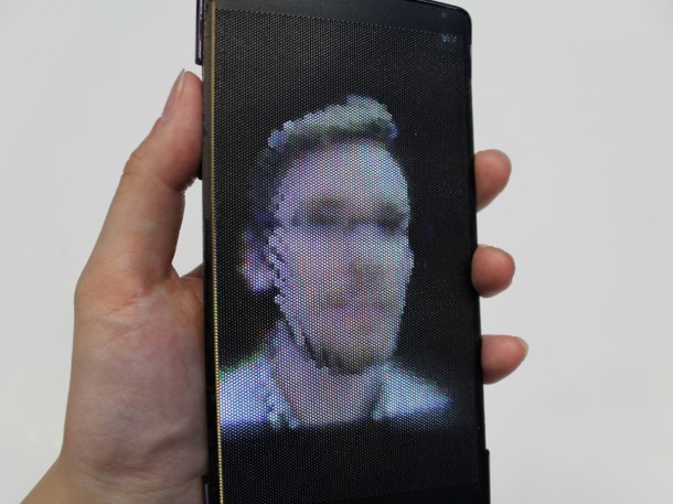 HoloFlex-smartphone (2)