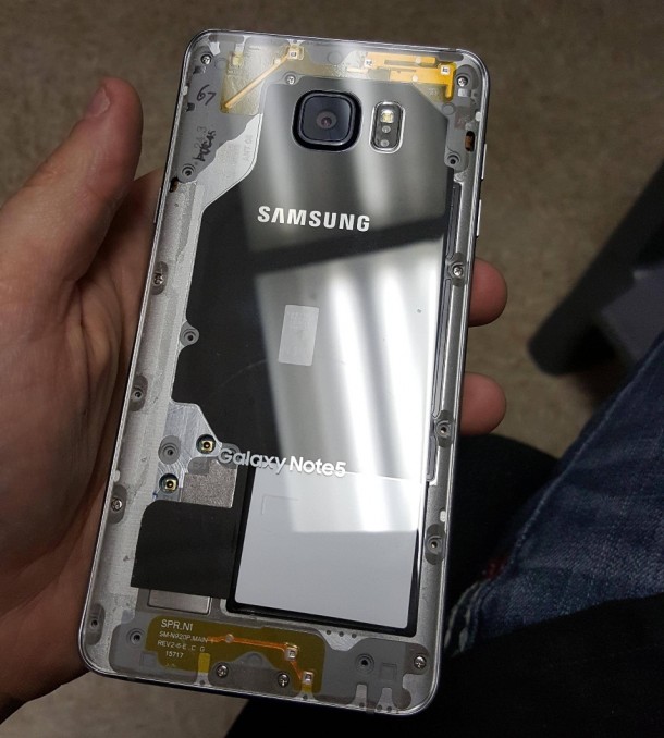 Samsung-Galaxy-Note5-clear-rear-01