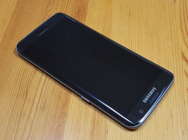 Samsung-Galaxy-S7-edge-NapiDroid-01